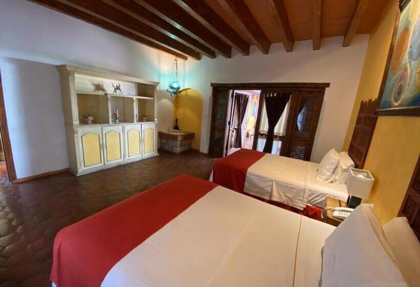 اتاق لوکس, La Joyita Cuernavaca
