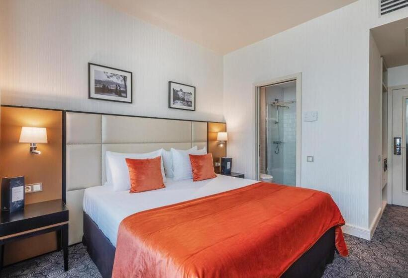 Номер Стандарт, Eurostars Danube Budapest