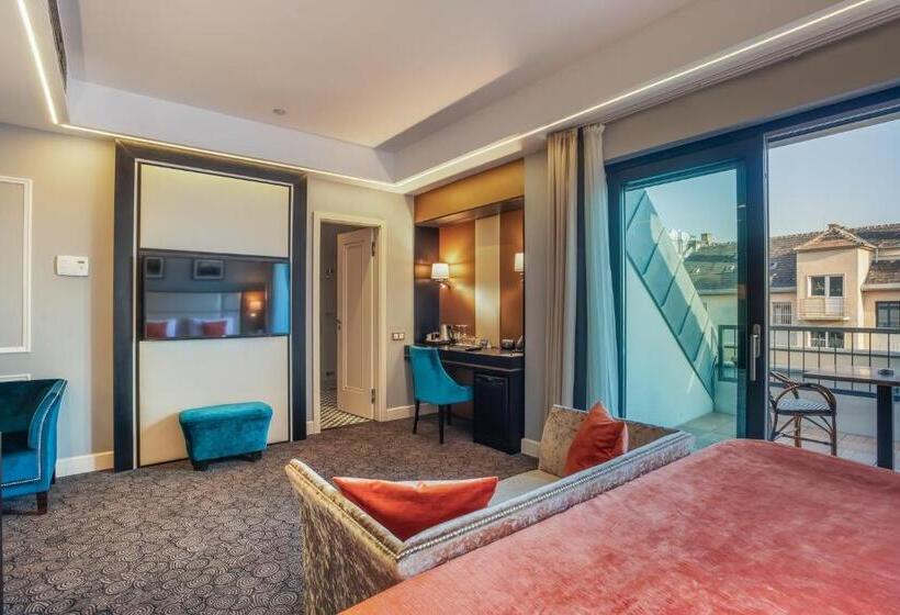 Номер Deluxe с Балконом, Eurostars Danube Budapest