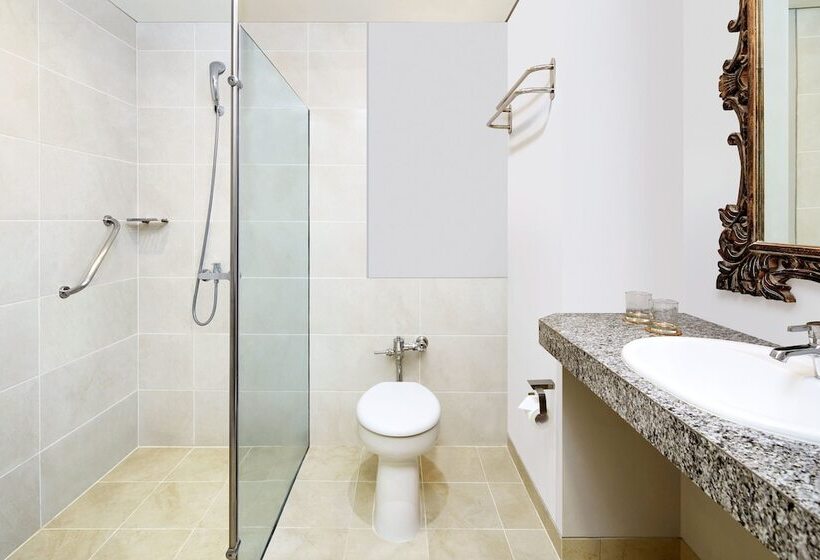 Номер Стандарт Двуспальная Кровать, Four Points By Sheraton Bali, Kuta