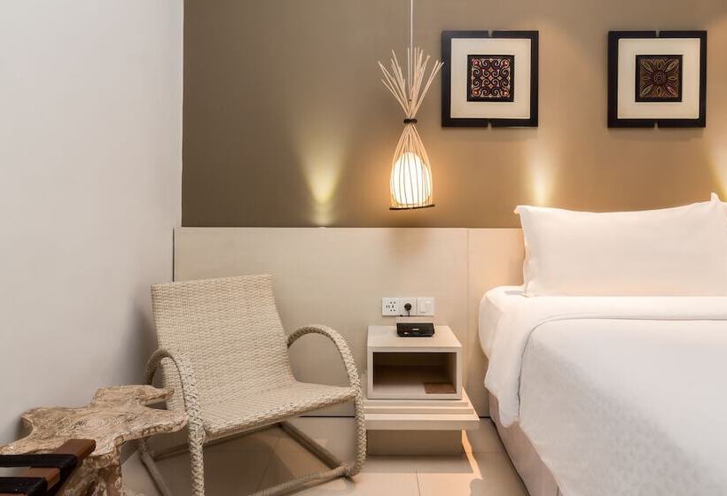 Номер Стандарт Двуспальная Кровать, Four Points By Sheraton Bali, Kuta