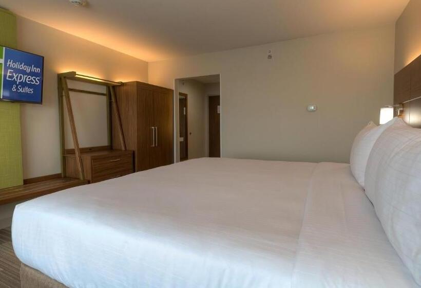 סוויטה מותאמת לאדם עם מוגבלויות, Holiday Inn Express & Suites Tulsa Midtown, An Ihg