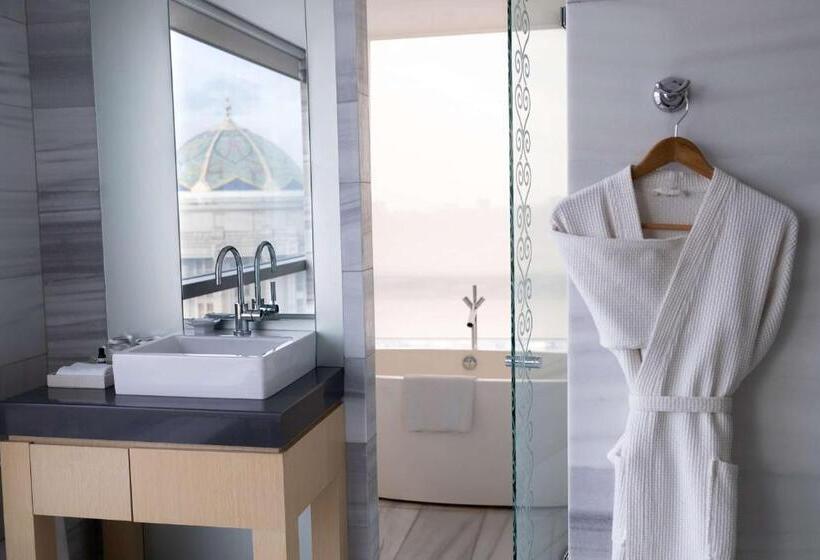 سوییت اجرایی, Hyatt Regency Dushanbe