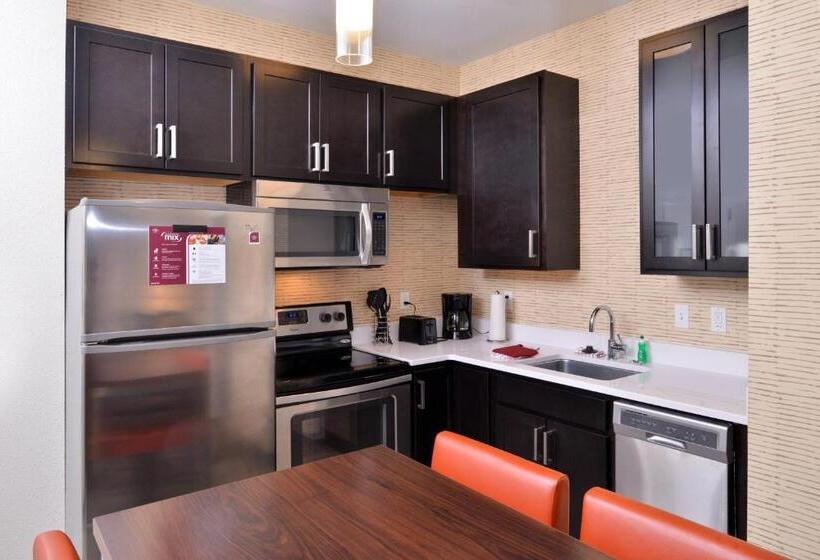 Люкс 2 Спальни, Residence Inn By Marriott East Lansing