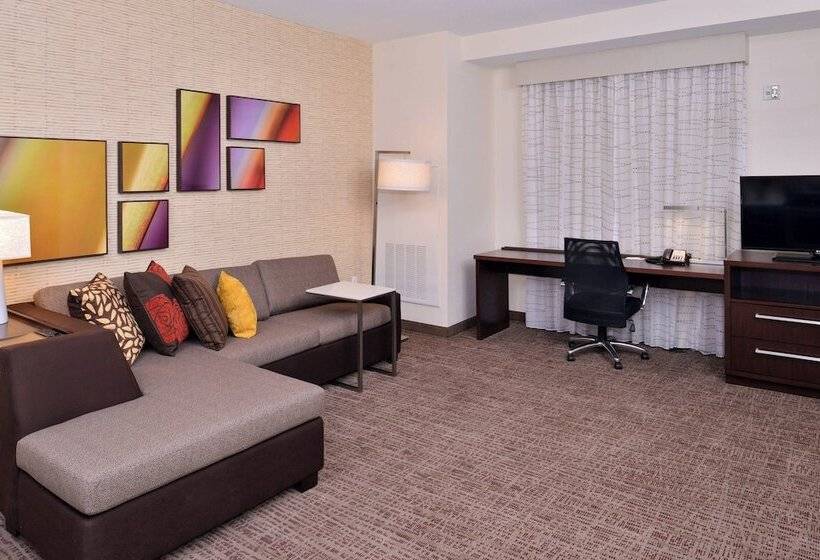 Люкс, Residence Inn By Marriott East Lansing