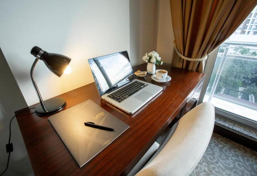 اتاق استاندارد سه نفره, Lavin Hotel & Spa