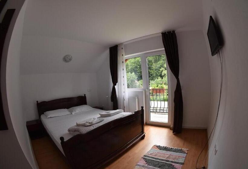 اتاق لوکس, Casa Natalia Raisa Arieșeni