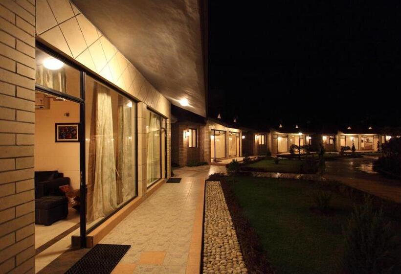 套房, Shri Radha Brij Vasundhara Resort & Spa