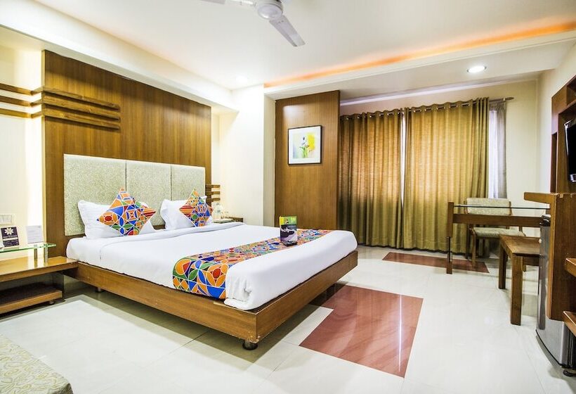 Номер Deluxe, Fabhotel Amrit Residency