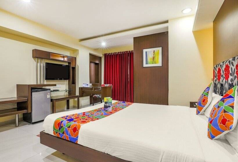 Номер Executive, Fabhotel Amrit Residency