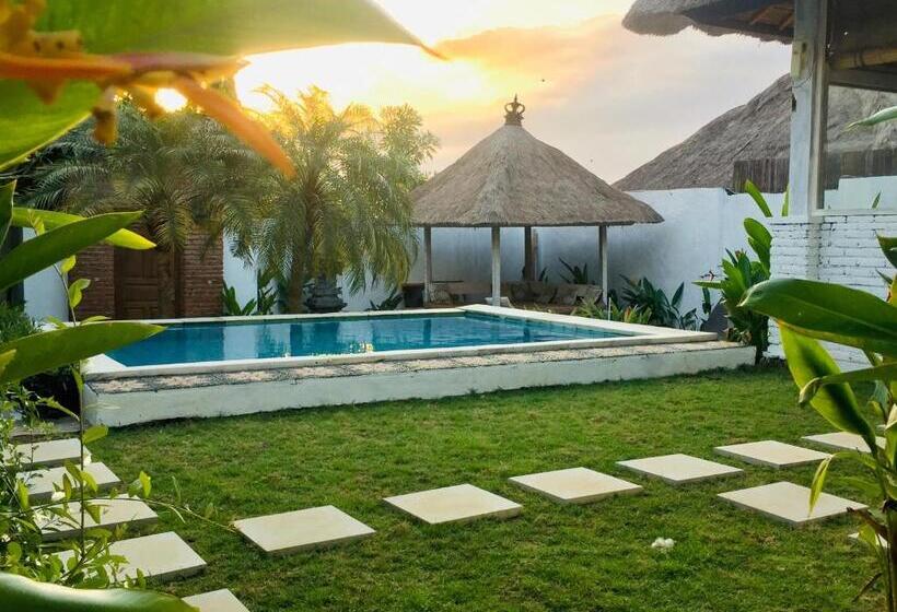 Номер Стандарт Вид на Бассейн, Villa Santai Bali