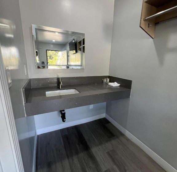 اتاق استاندارد, Eastsider Motel  Downtown La New Rooms
