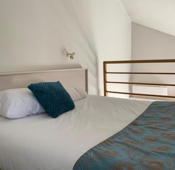 Номер Стандарт, Hôtel De L Ile Du Saussay
