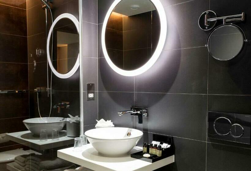 Номер Superior, Pullman Liverpool