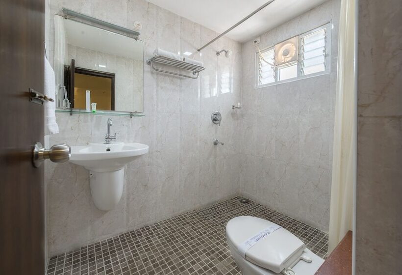 디럭스 룸, Treebo South Avenue, 700 Mts From Promenade Beach