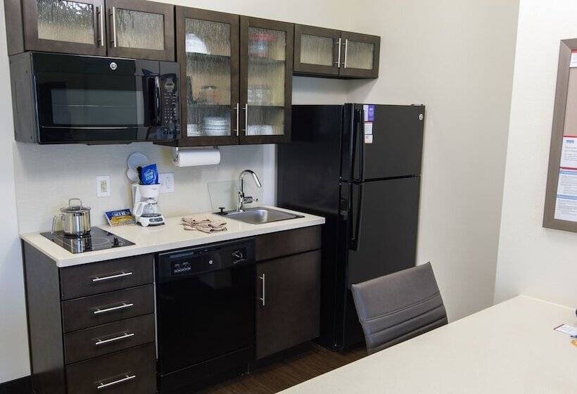 Люкс Кровать Кинг, Candlewood Suites Overland Park W 135th St, An Ihg