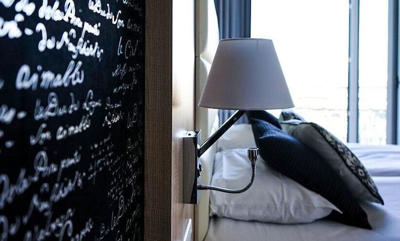 חדר סטנדרט, Grand Hôtel Brive