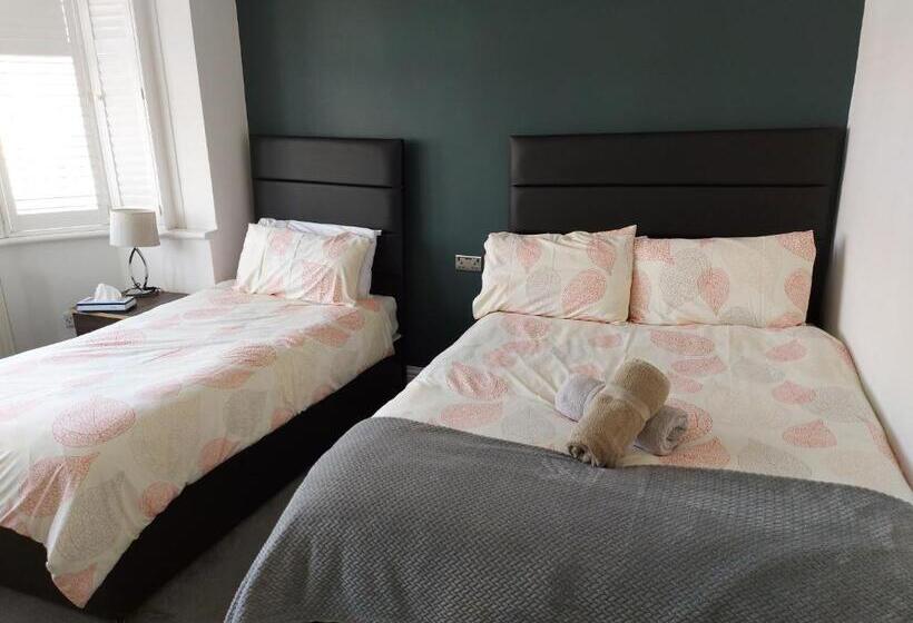 家庭房间共用浴室, Apple House Wembley