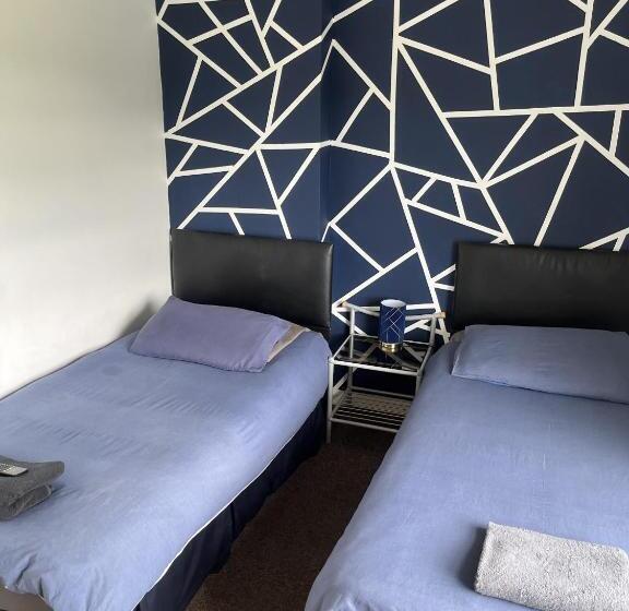 Номер Стандарт Совместная Ванная, Beverley Budget Inn
