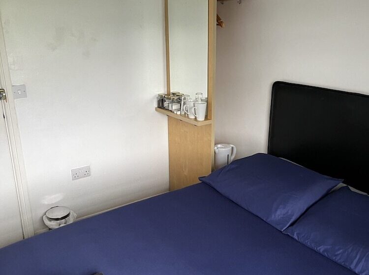 Номер Стандарт Совместная Ванная, Beverley Budget Inn