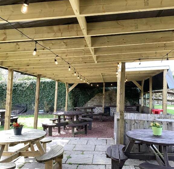 חדר סטנדרט לארבעה, Turks Head Rothbury