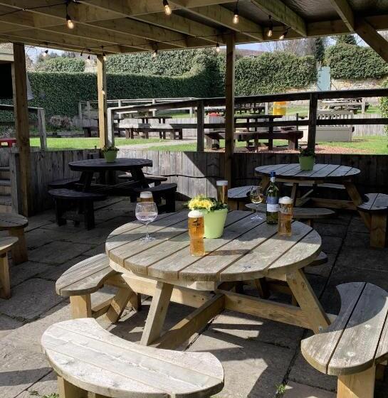 Четырехместный Номер Стандарт, Turks Head Rothbury