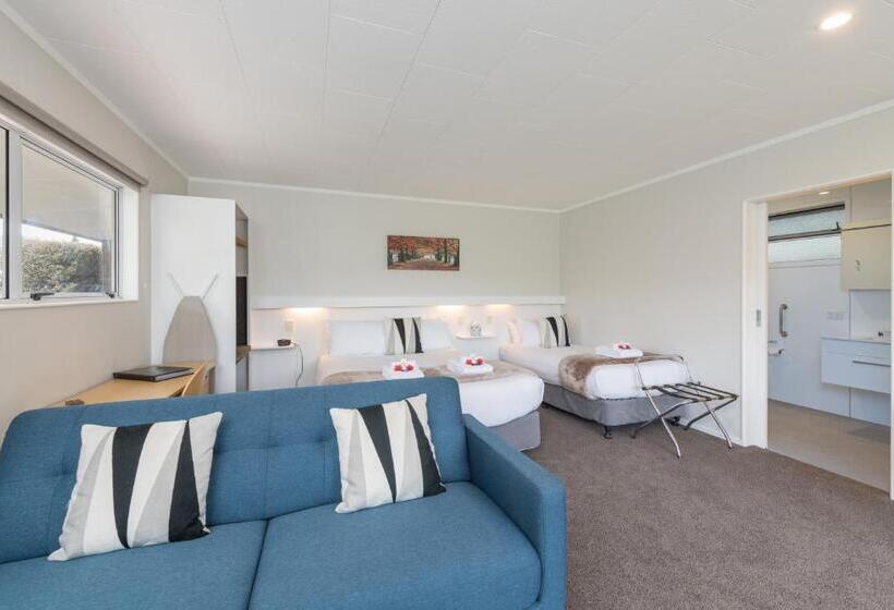 스탠다드 스튜디오, Abbey Court Motel