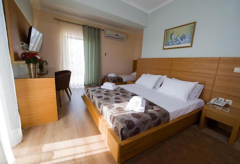 Трехместный Номер Deluxe, Olympion