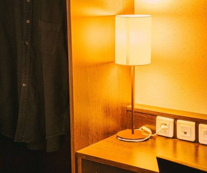 Номер Стандарт, B&b Hotel Compiègne Thourotte