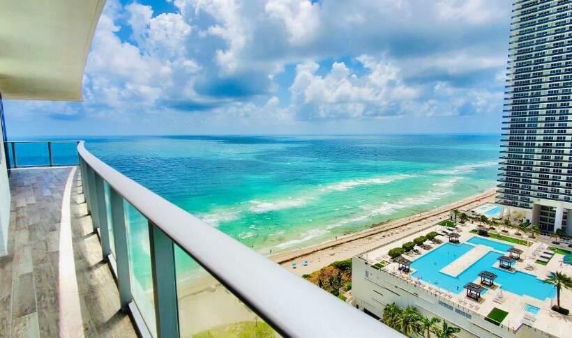 Люкс Superior Вид на Море, Dramatic Ocean View At Hyde Resort And Residences