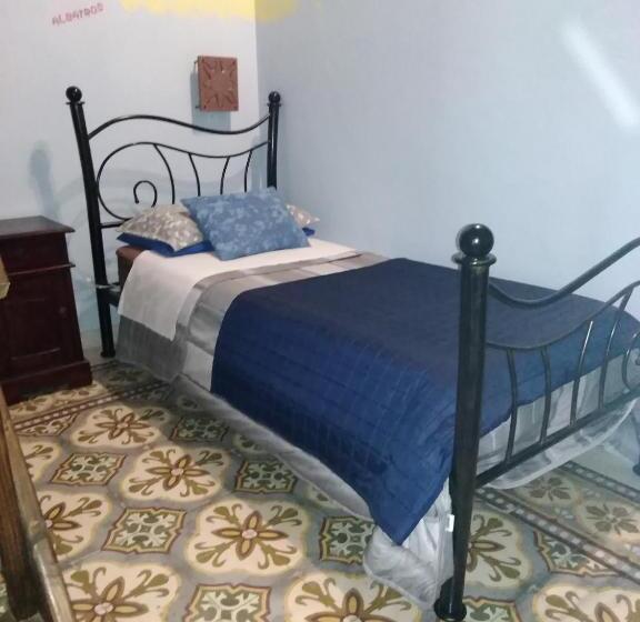 اتاق استاندارد یک نفره, La Corte Di Lucina