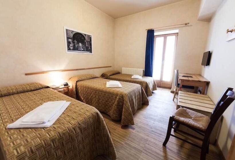 اتاق استاندارد سه نفره, Rifugio Sapienza