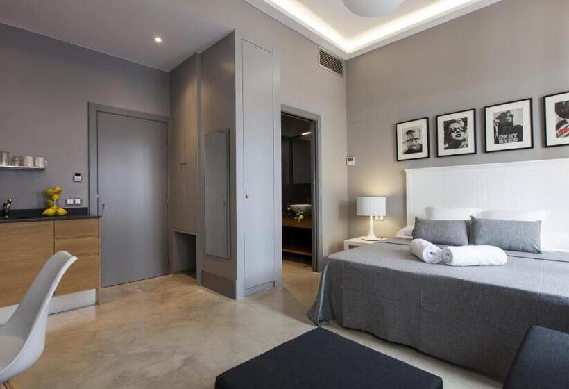 Студио Стандарт с Балконом, Kare No Apartments By Sitges Group