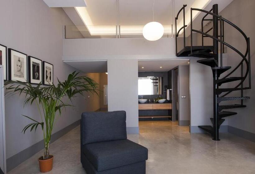 Студия Superior, Kare No Apartments By Sitges Group
