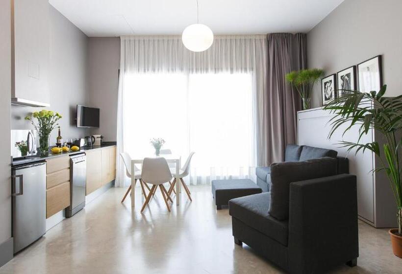 Студия Superior, Kare No Apartments By Sitges Group