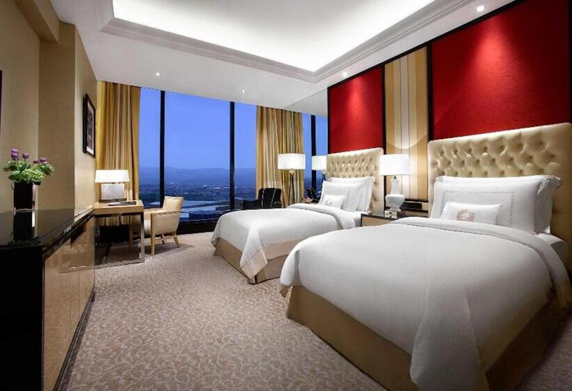 اتاق کلاب, The Trans Luxury Hotel Bandung