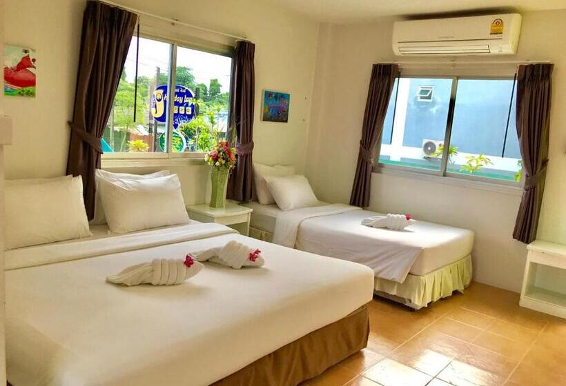 디럭스 트리플 룸, J.holiday Inn Krabi