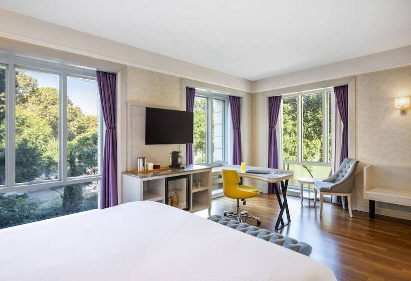 اتاق پرستیژ, Mercure Tbilisi Old Town