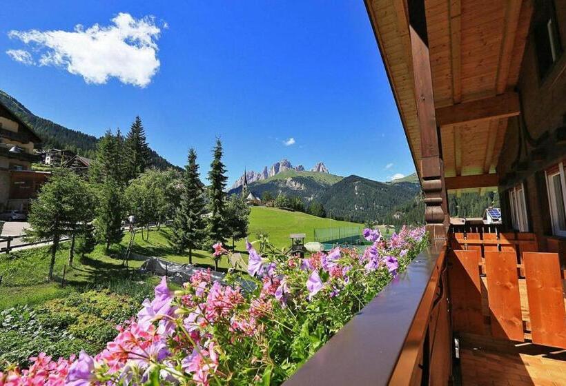 اتاق استاندارد چهار تخته, Alpe