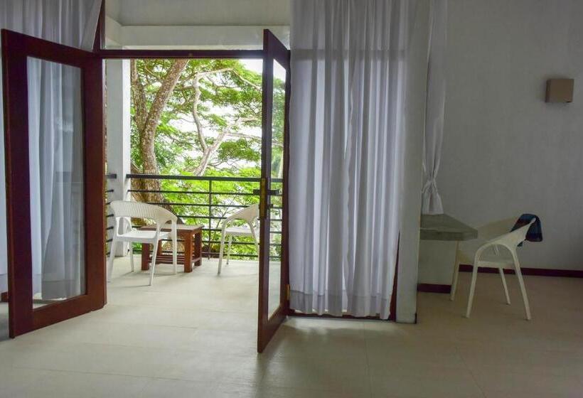 Семейный Номер Вид на Сад, Eva Lanka Hotel   Beach & Wellness
