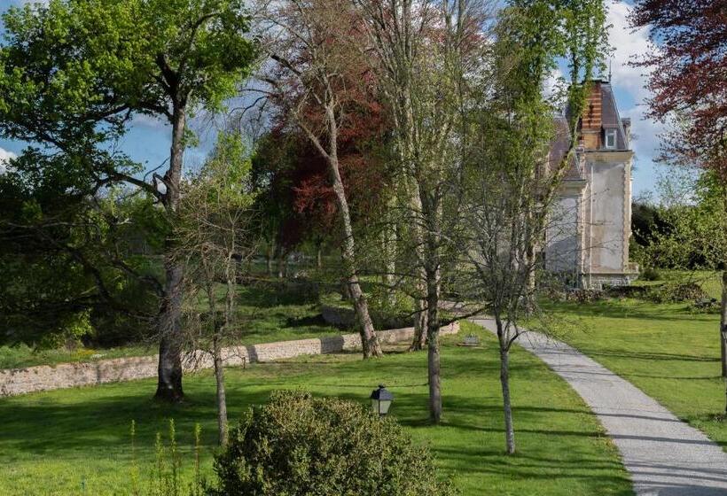 Номер Стандарт Вид на Сад, Château De Chazelpaud