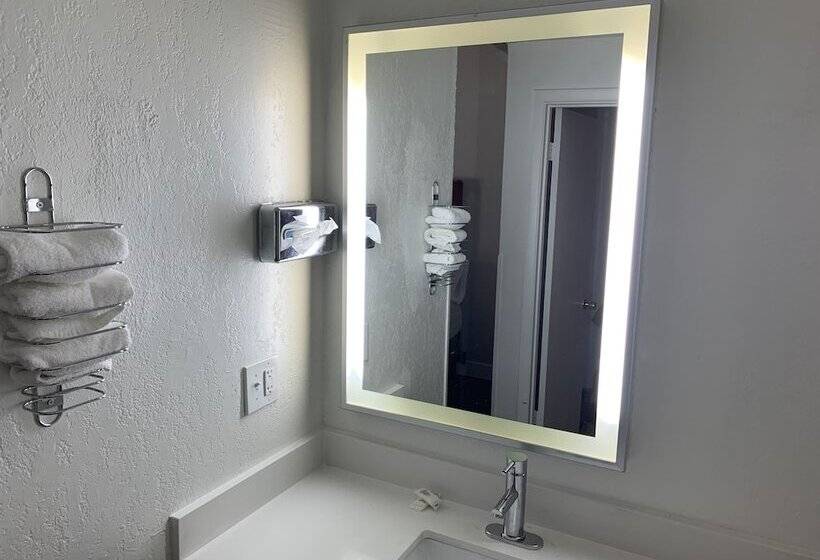 חדר סטנדרט, Super 8 By Wyndham San Jose Airport