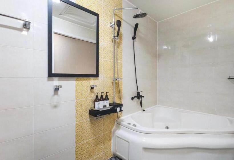Номер Стандарт, Jinju Hotel Daom
