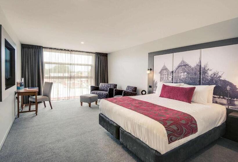 디럭스 룸 킹사이즈 침대, Mercure Warragul