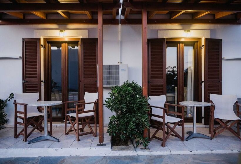 Номер Стандарт, Petros Studios & Suites