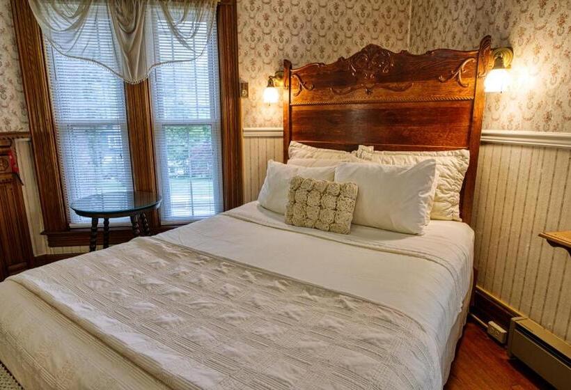 Номер Стандарт, Rockwell Falls Inn And Wine Bar