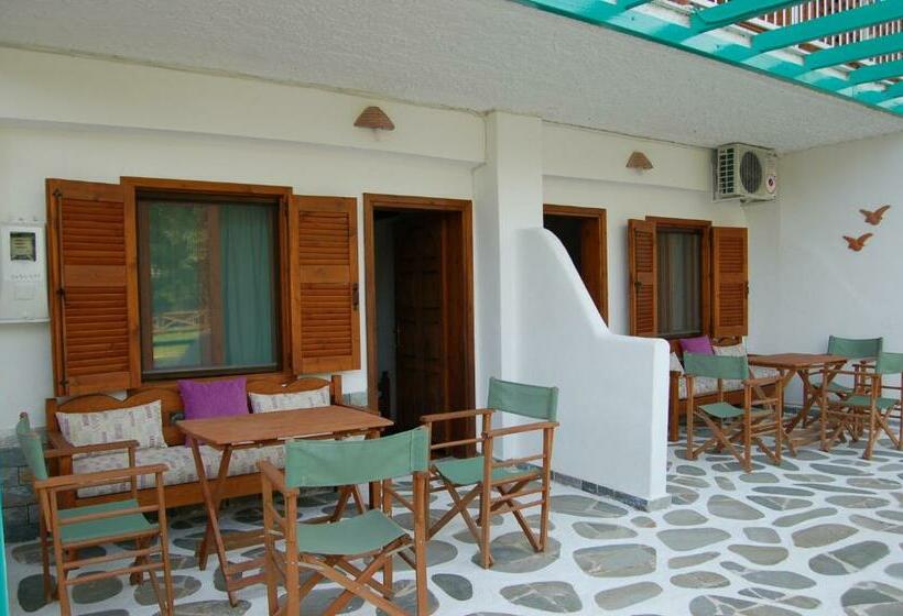 استودیوی استاندارد, Efrosini Hotel Apartments & Studios