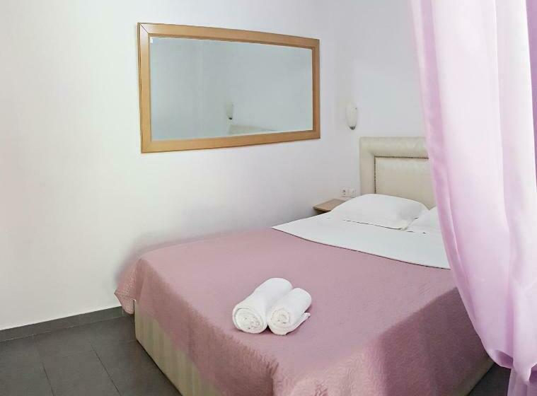 اتاق خانوادگی, Efrosini Hotel Apartments & Studios