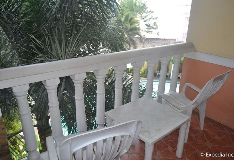标准间带游泳池, Pacific Breeze Hotel And Resort