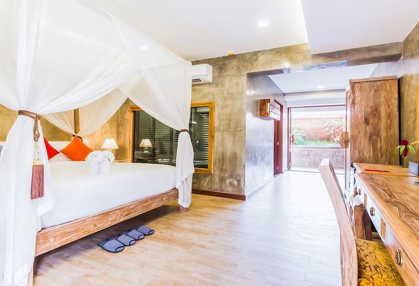 Номер Deluxe, The Chaya Resort And Spa
